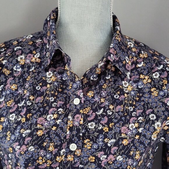 L.L. Bean Floral 34 sleeve shirt - Picture 1 of 8